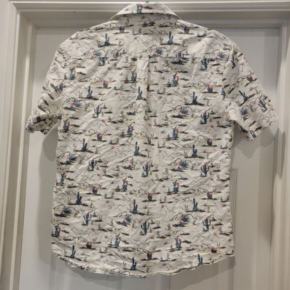 Johnnie-O Hangin' Out Button Up, Size Small - Picture 2 of 10